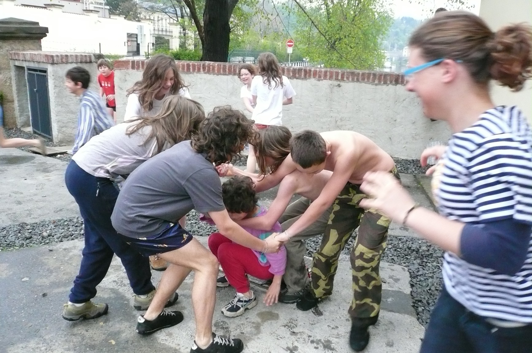 CAL 2008 04 Studna jez za vecera septa 12